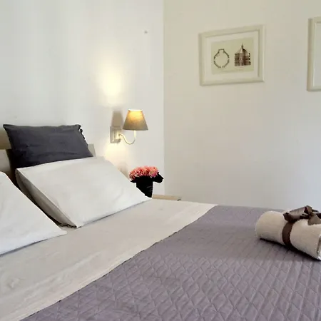 Bed and breakfast Ettore 4*
